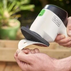 Black & Decker Black+Decker 12 V Akku-Deltaschleifer Reviva REVDS12C Mit 1,5 Ah Li-Ion-Akku 24 Black & Decker Black+Decker 12 V Akku-Deltaschleifer Reviva REVDS12C Mit 1,5 Ah Li-Ion-Akku -Heimwerkzeuge Geschäft 9800855 A 03